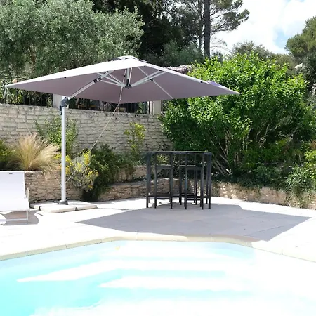 Holiday home Pleasant Part Of House With Pool To Share In Vaucluse, 4/6 People